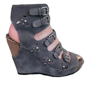 Sam Edelman Kinley Wedge Gray Suede Platforms. Sz 35/5